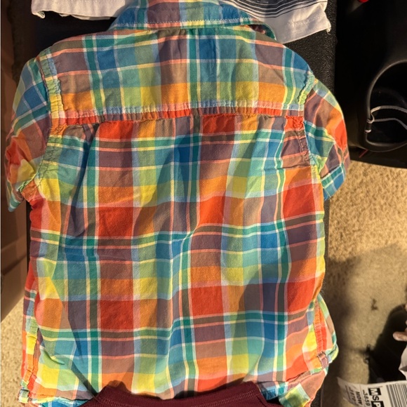 💥NEW LISTING💥 Bundle of 5 24 mos/2T shirts - Picture 11 of 13